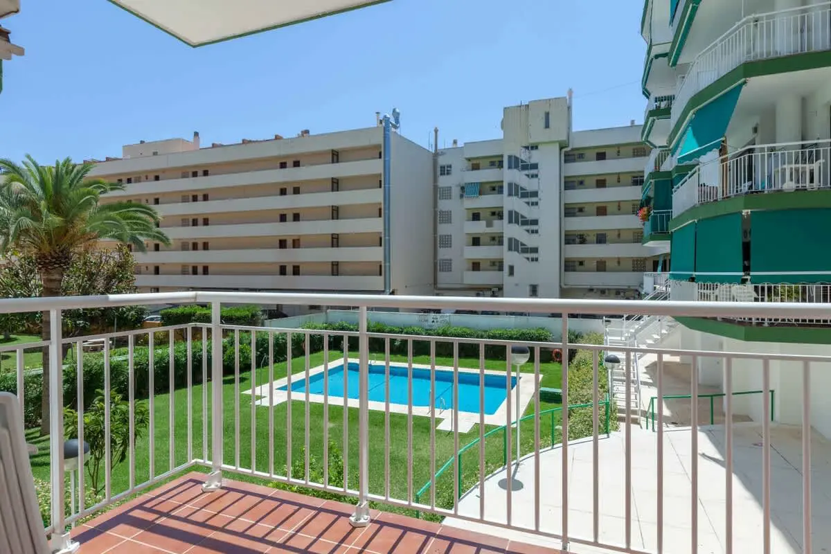 3BR Terraced apt with WIFI and Pool