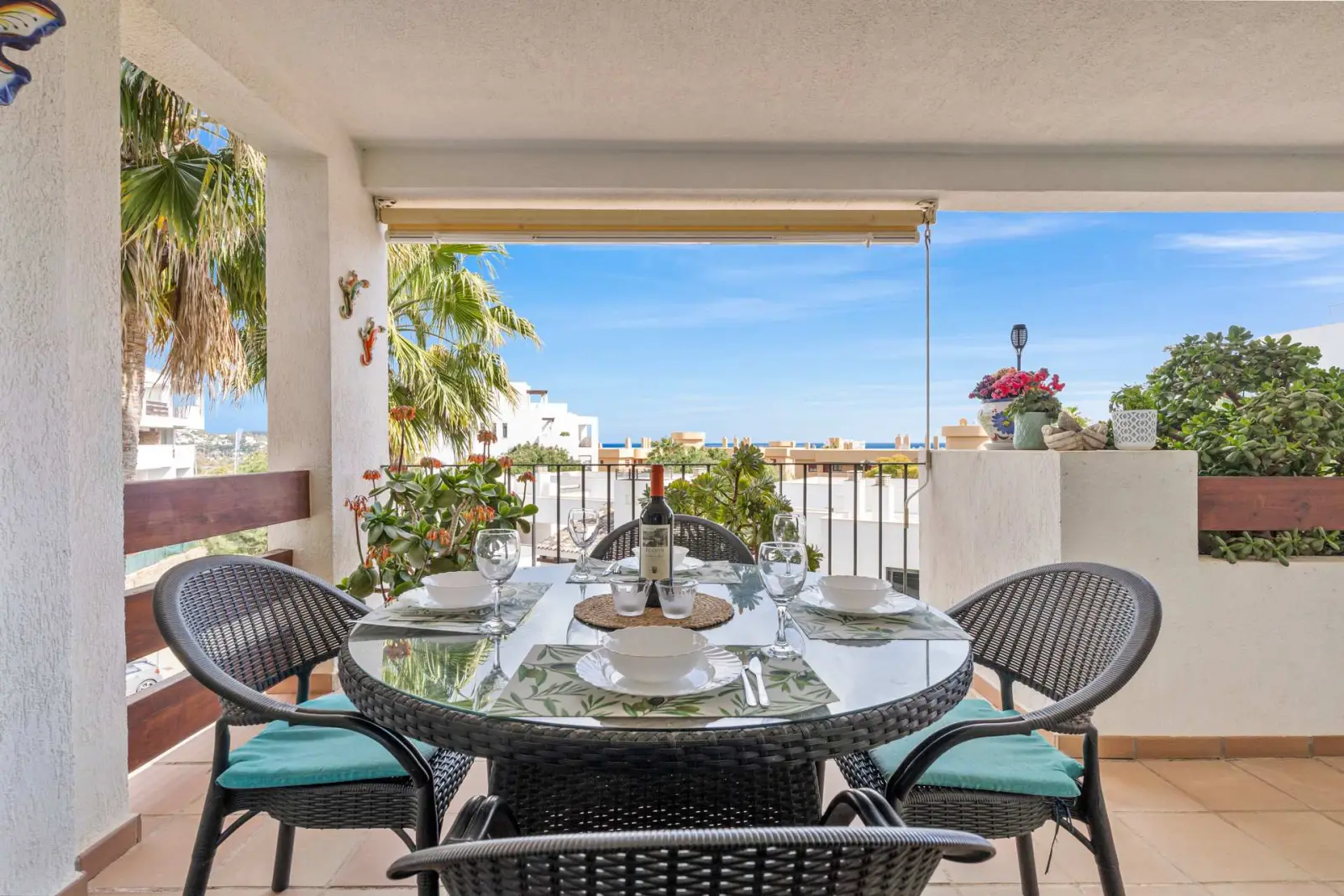 Cosy, sea view apartment - ref 37