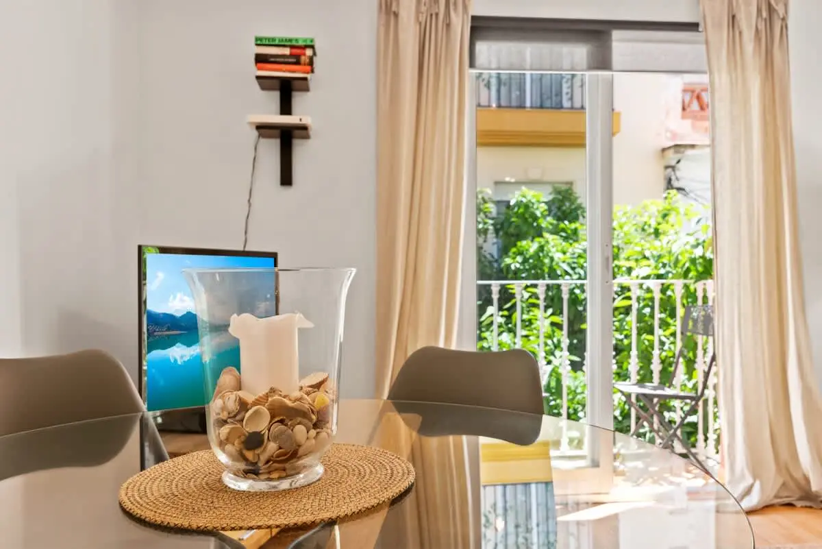 Beachfront Fuengirola Condo with Scenic Sea Views