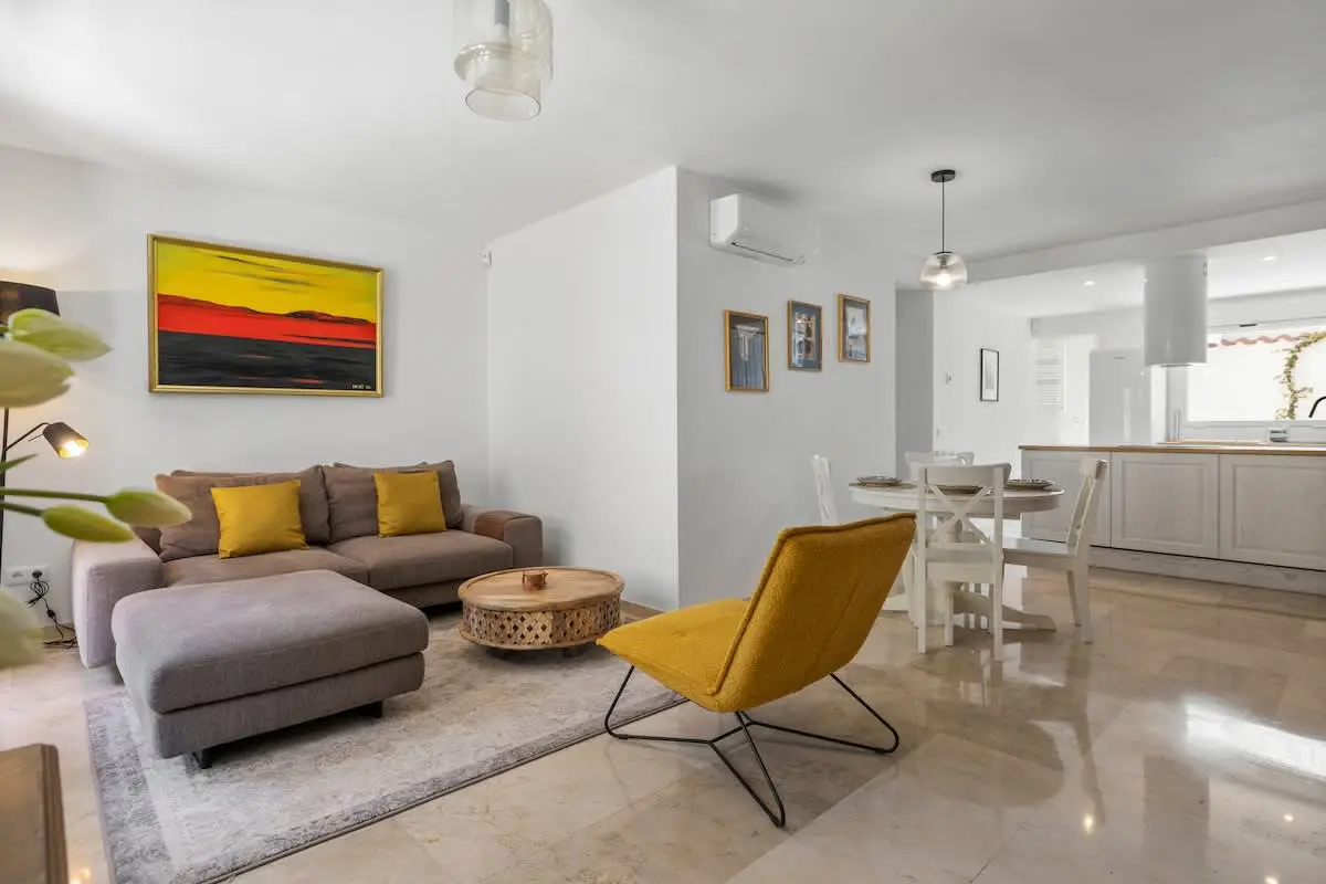 Charming Central Málaga Apartment with High-Speed Wi-Fi