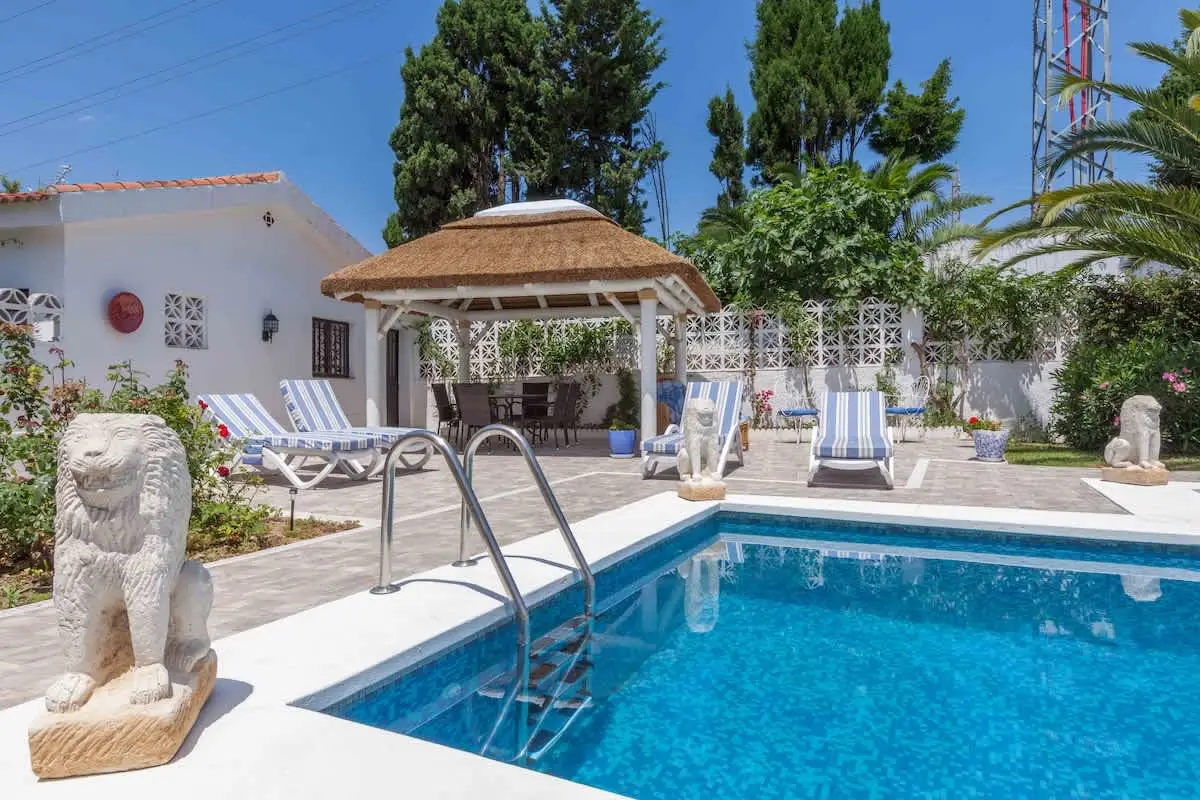 Stunning Villa with Pool - Ref 30