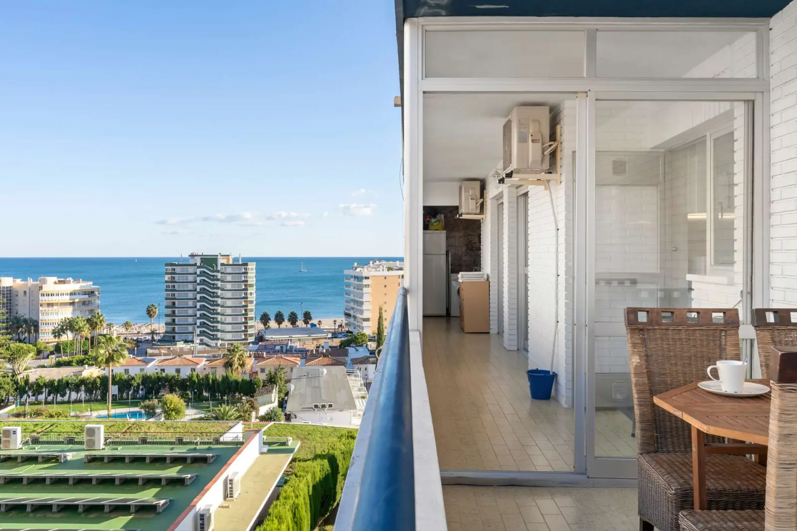 Stunning View Apartment in Torreblanca – Steps from the Beach & Train